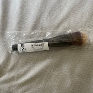 BareMinerals Foundation brush NWT